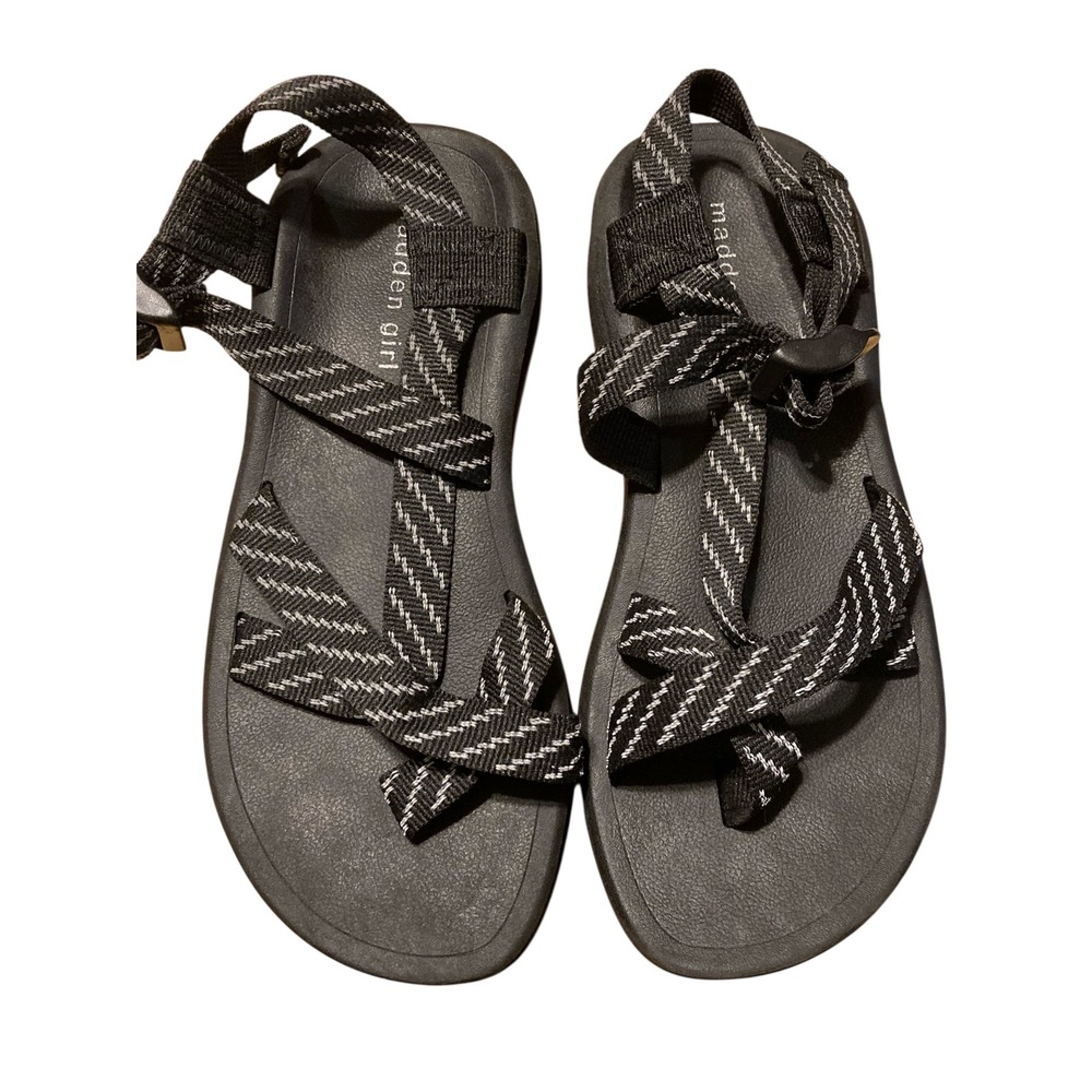 Madden Girl Sun Black White Strappy Sport Sandals SUN01J1 Womens Size 7.5M